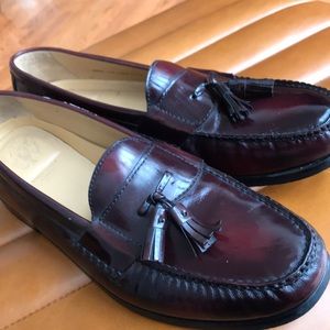 COLE HAAN PRISTINE CONDITION PINCH TASSEL LOAFERS IN OXBLOOD